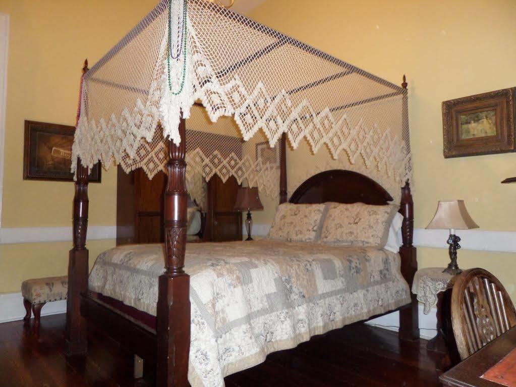 Garden District Bed And Breakfast Nova Orleães Exterior foto